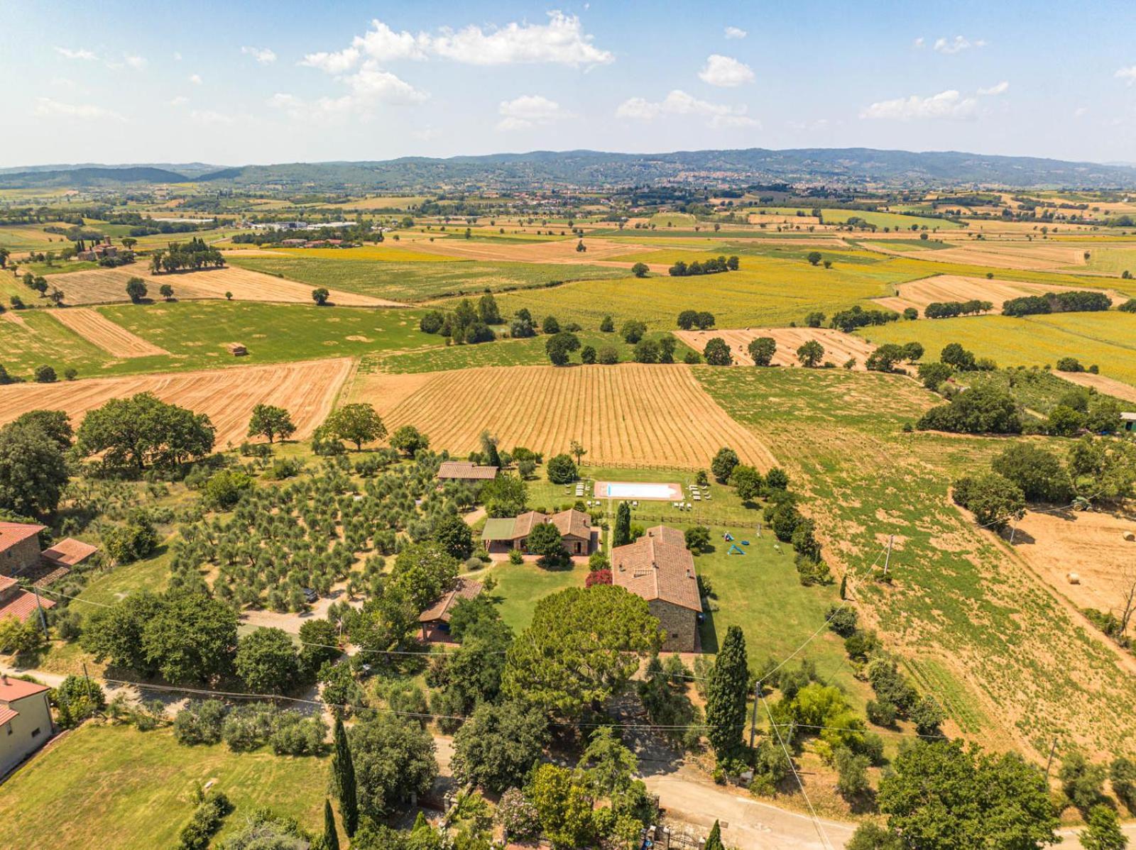 Il Querciolo - Azienda Biologica, Agriturismo E Cantina Marciano della Chiana Exterior foto